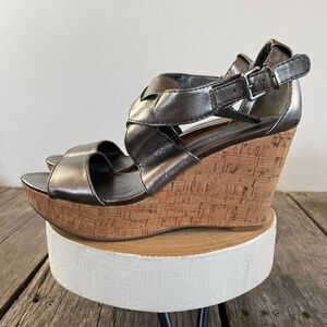 Nine West Wedge Heel Sandals Size 7.5 EUC